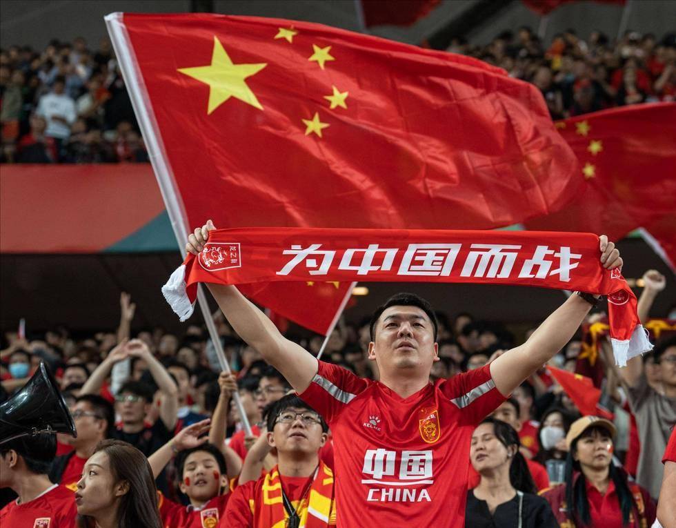 皇马vs塞维利亚名单：维尼修斯、姆巴佩领衔，巴尔韦德缺席（皇马对阵塞维利亚名单出炉：姆巴佩、维尼修斯领衔，巴尔韦德落选）