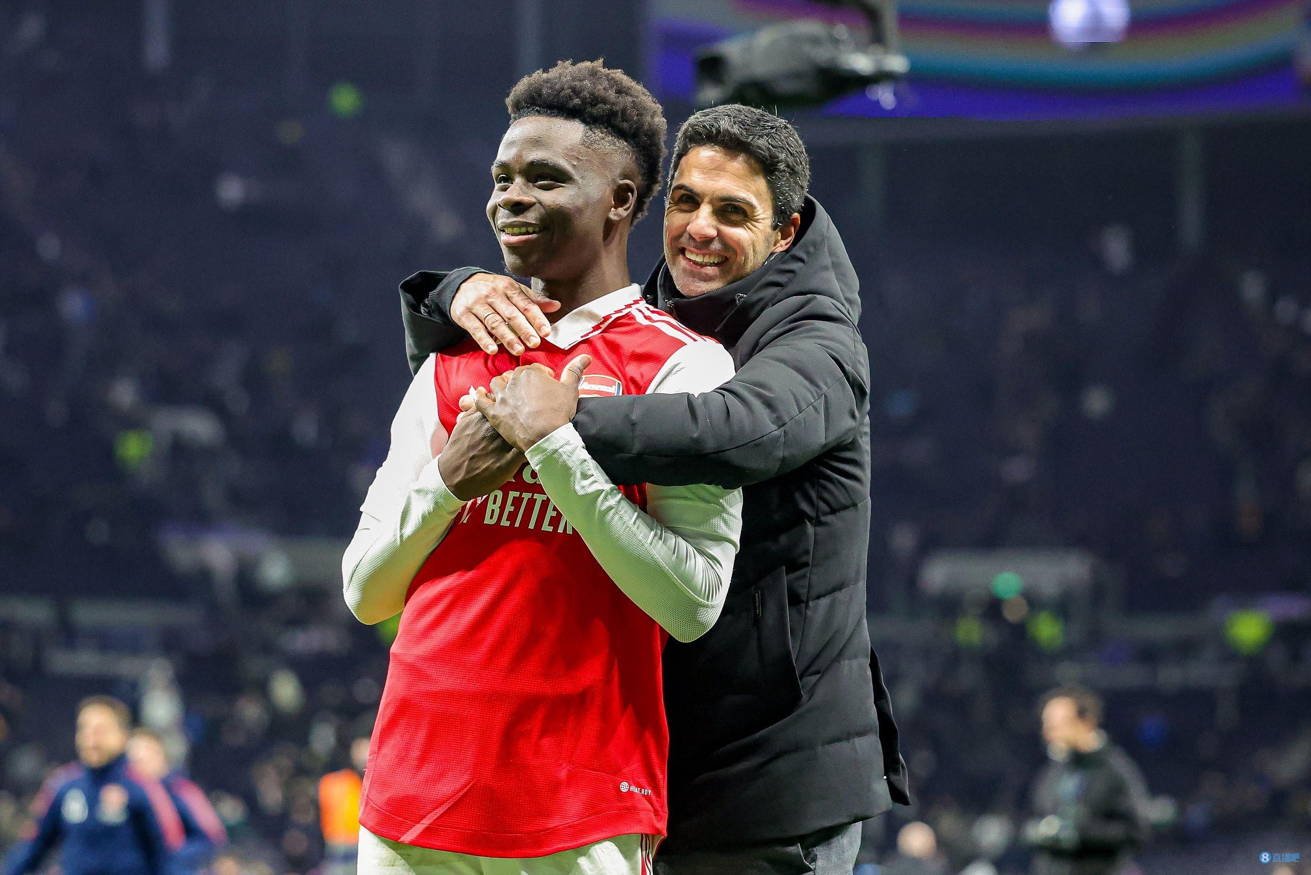 罗马诺：谢什科将在下月初恢复训练，伤情没有此前报道严重（罗马诺：谢什科预计下月初复训，伤势较此前报道更轻）