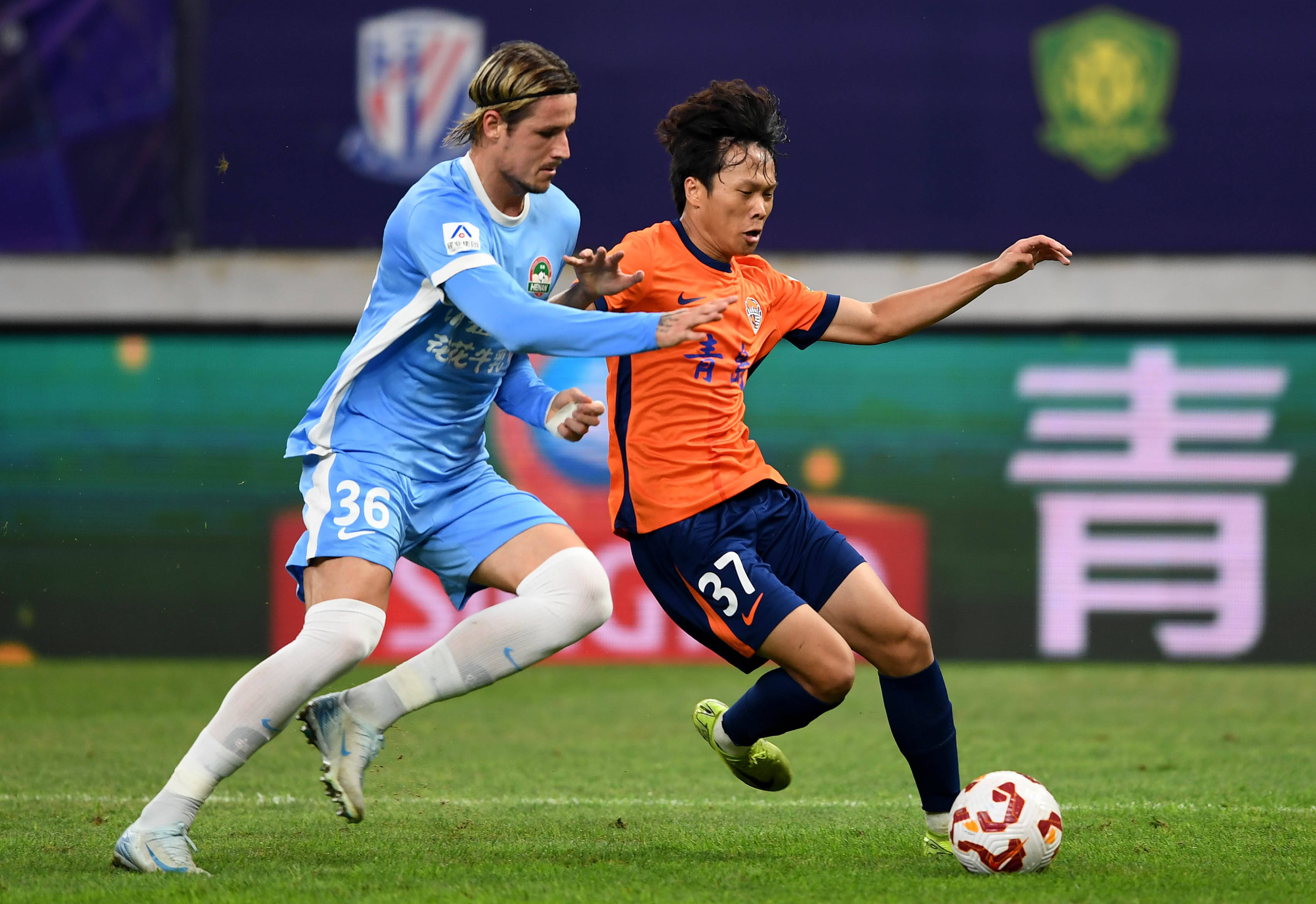 乔-科尔：基耶萨应获得更多时间，他是我愿意合作的那种球员（乔-科尔：基耶萨该获得更多出场时间，他正是我想合作的类型）