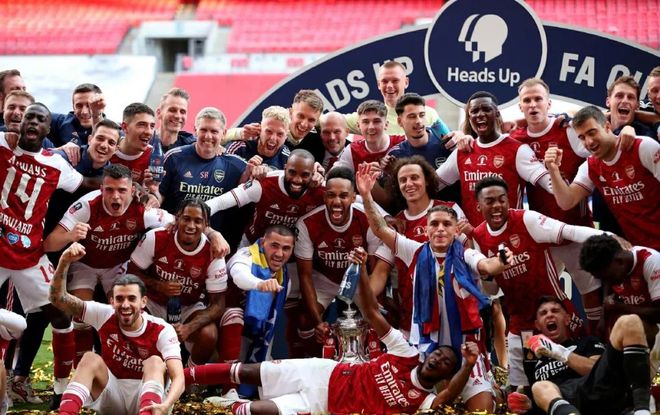 意甲战报：希恩补时头球绝杀，十人热那亚0-1亚特兰大（意甲快讯：希恩读秒头槌致胜，10人热那亚0-1不敌亚特兰大）