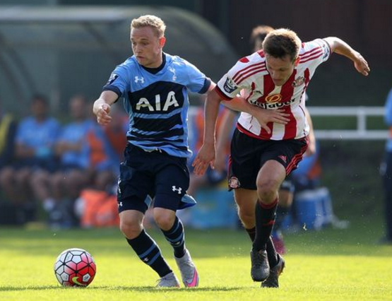 讨论室：右路三大将离队！你觉得非洲杯期间曼联能赢几场？（热议：右路三将缺阵，非洲杯期间曼联能拿几场胜利？）