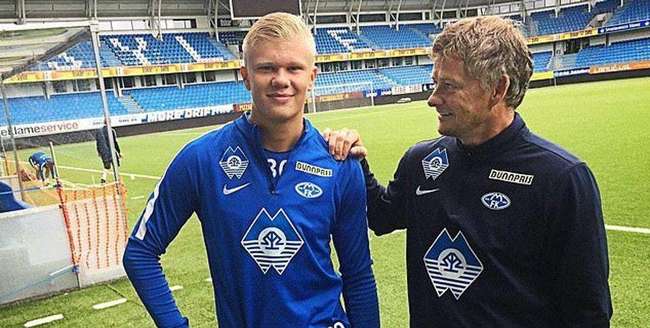 伊尔迪兹：我踢伪9号？大家可以拭目以待；斯帅没给我额外压力