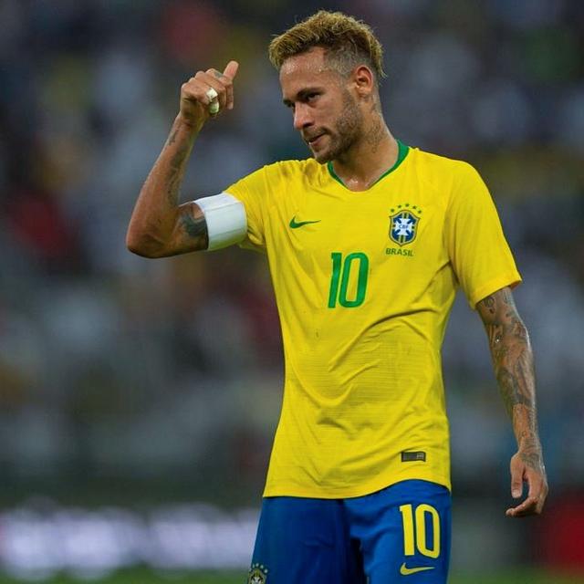 哥伦比亚小将奥罗斯科和曼联梯队训练，年满18岁后正式加盟（哥伦比亚新星奥罗斯科随曼联梯队合练，满18岁后正式签约加盟）