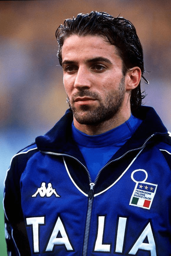 意甲联赛焦点战：尤文图斯险胜罗马