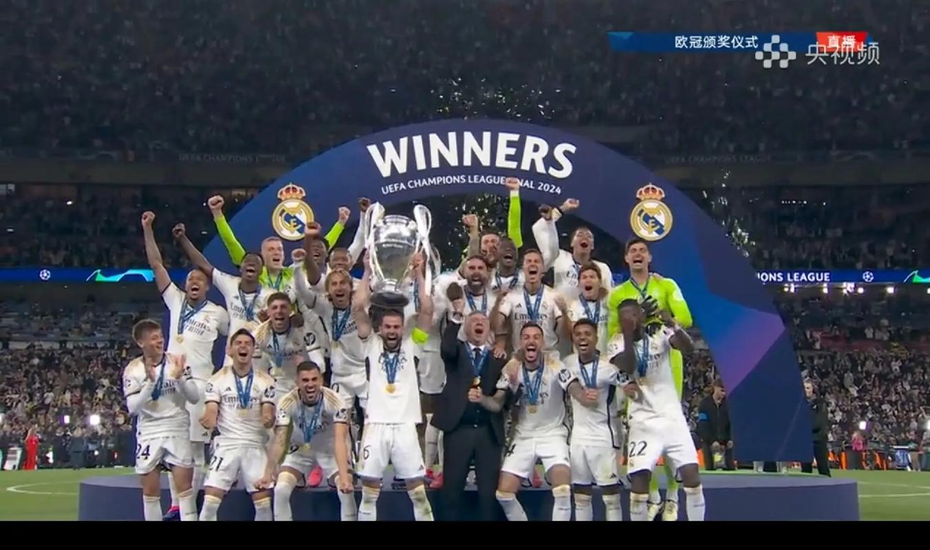 近6轮输5场仅排第8！红军主帅仍获得球队上下的支持（近6战5败仅居第8，红军主帅仍获球队上下力挺）