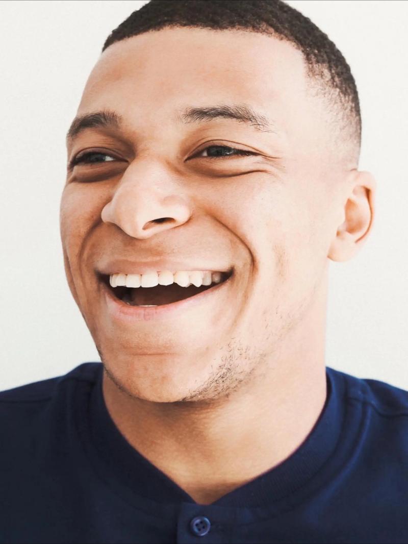 勒伯夫：帕尔默去皇马？ 这未必是好事；埃斯特旺会是顶尖球员（勒伯夫：帕尔默去皇马未必明智；埃斯特旺有望成顶级球员）