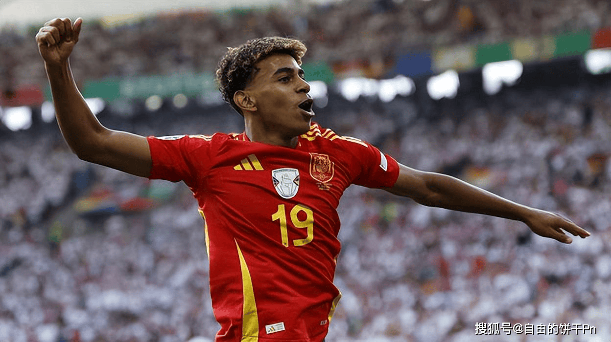 末节被弃用！周琦高效砍两双，杀伤力十足无奈罚球一般